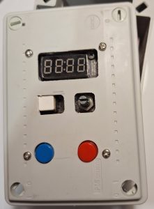 Analog source of current, front panel